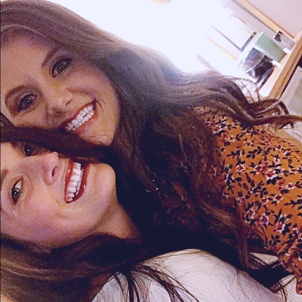 Meet your Posher, Olivia